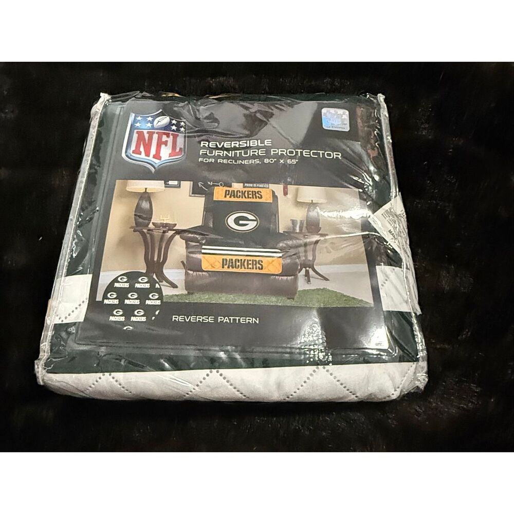 Pegasus Home Fashions NFL Green Bay Packers Recliner Protector 80 x 65